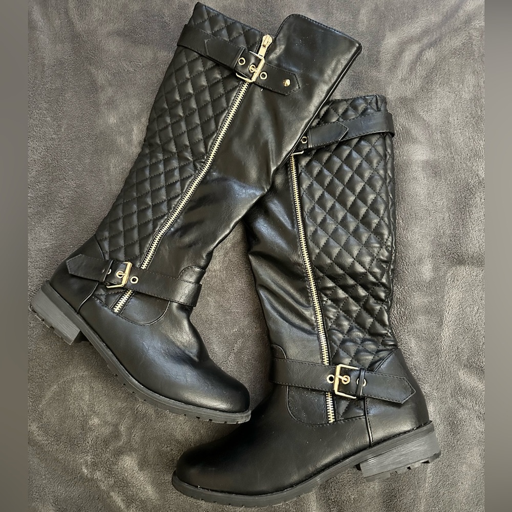 Black boots